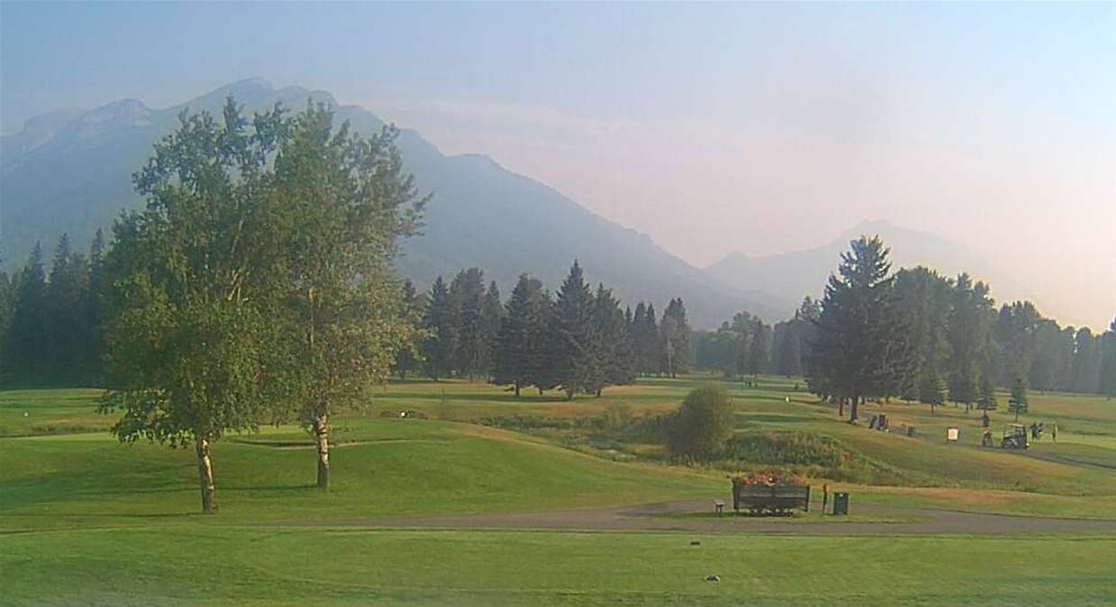 Fernie Sky 8:00am August 6, 2023 - Golf Course LIVE Webcam Image