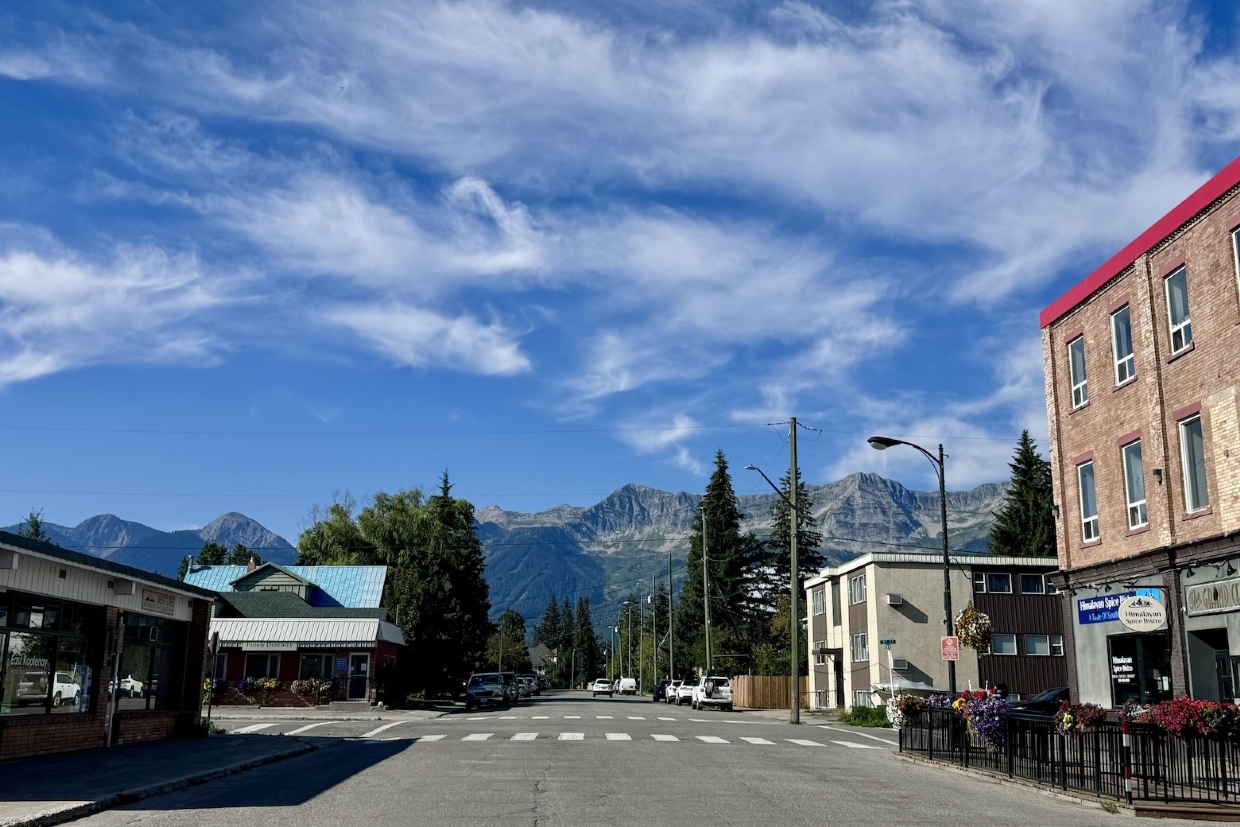 Looking South to the Lizard Range. 9.58am, Sunday, August 10th, 2025.