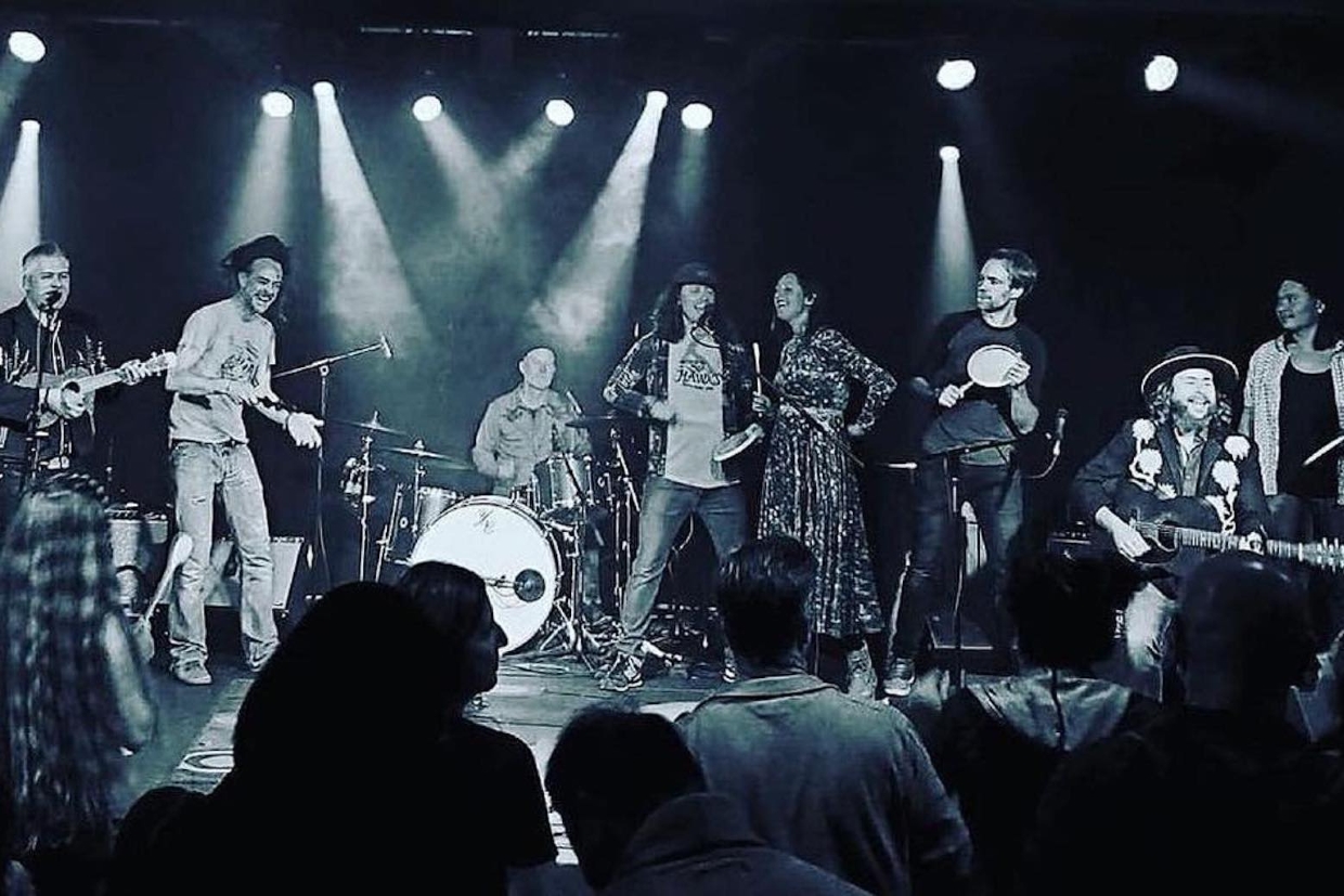 Shred Kelly & Elliot Brood