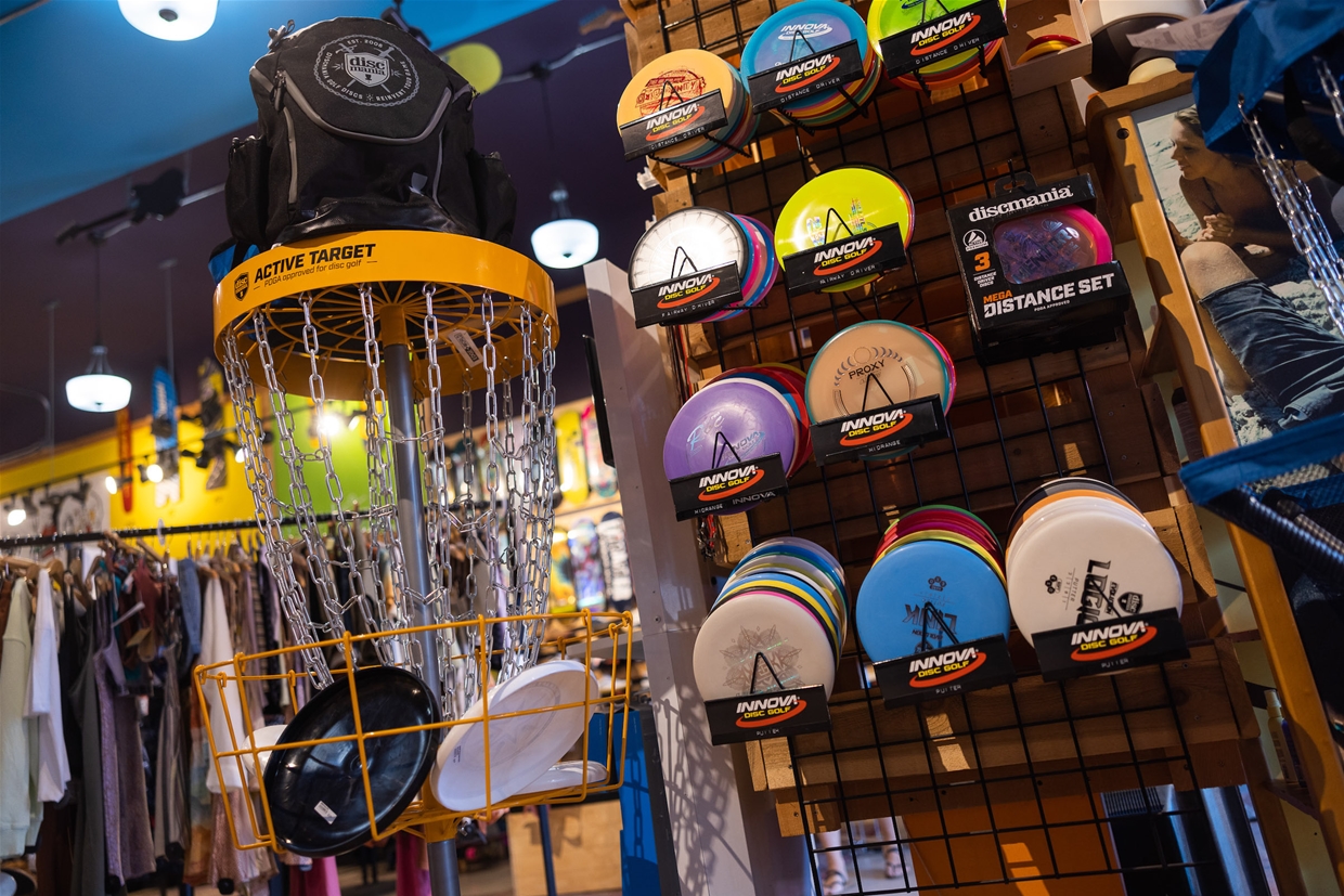 Edge of the World - Disc Golf Supplies