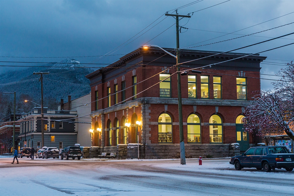 Winter evening at the Fernie Library