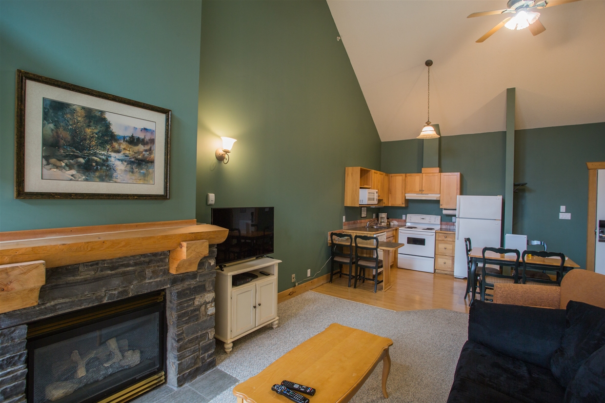 1-Bedroom Suite at Cornerstone Lodge